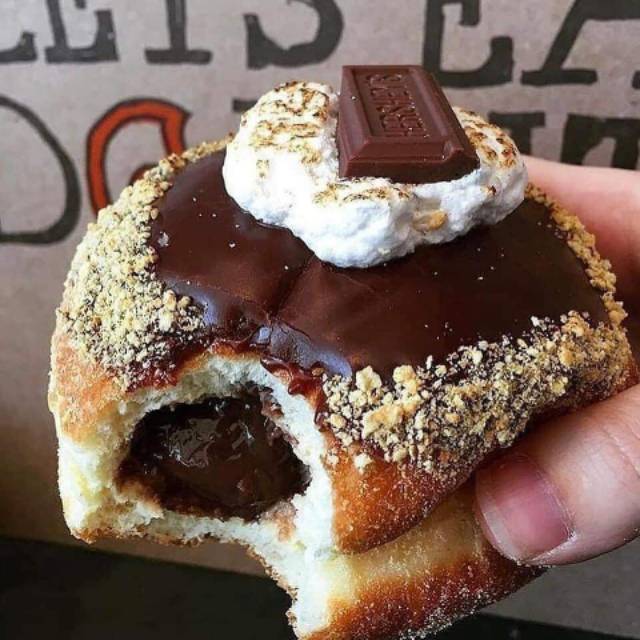 

donat lumer coklat