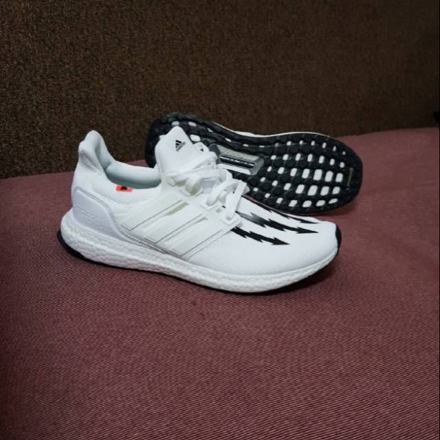 Adidas Ultraboost Triple White x Neighborhood