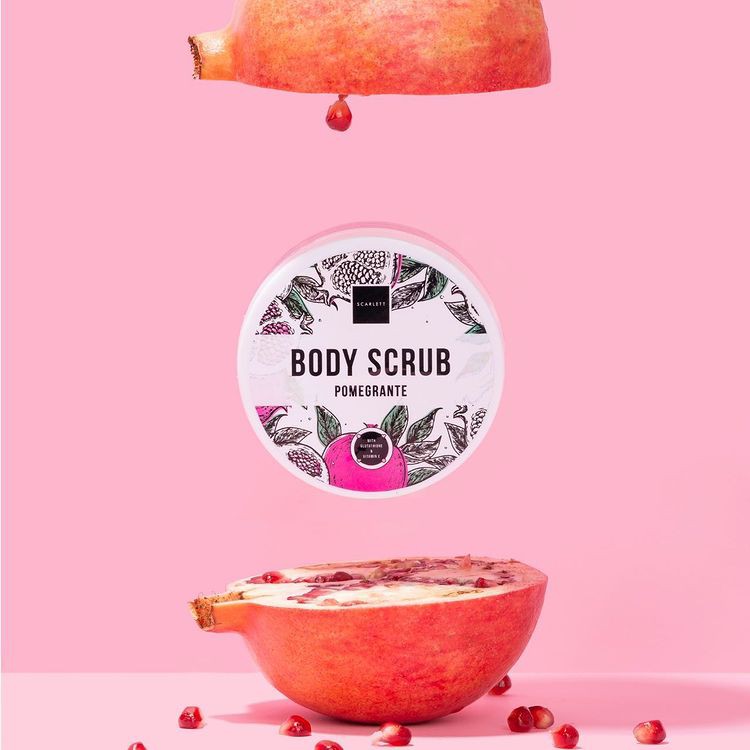 Body Scrub Scarlett Whitening / LULUR BADAN SCARLETT WHITENING By Felicya Angelista