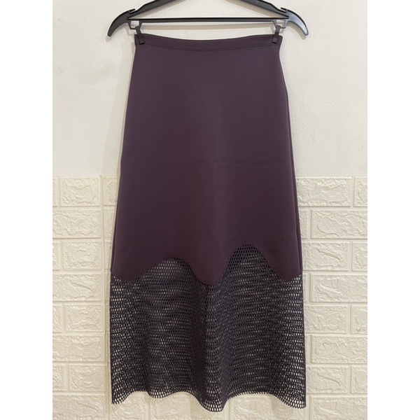 Preloved Rok Wanita Ungu Renda Hitam Merek : CLOVER CANYON