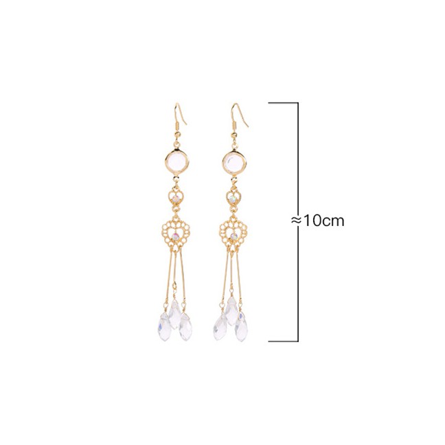 LRC Anting Gantung Fashion Gold Crystal Diamond Heart Shaped Acrylic Tassel Earrings F94057