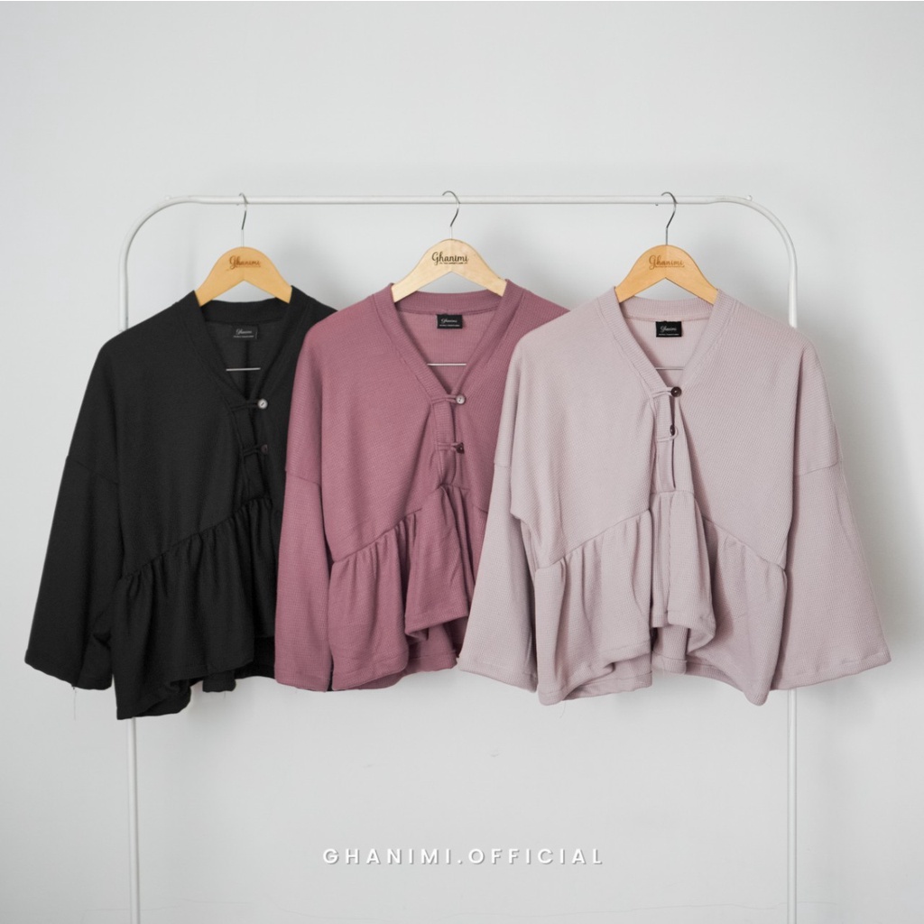 Ghanimi -  Venya Blouse / atasan Knit Polos / blus kancing shanghai knit waffle / blus lengan panjang / blus korean style / blus crop / crop top lengan panjang