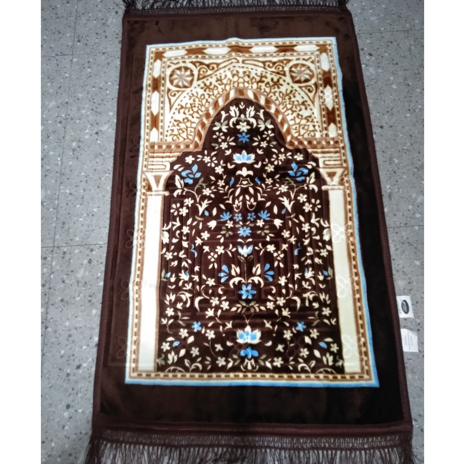 Sajadah Arbain / Anti selip / Besar / Halus / Empuk / Rumbai / High quality / Motif baru