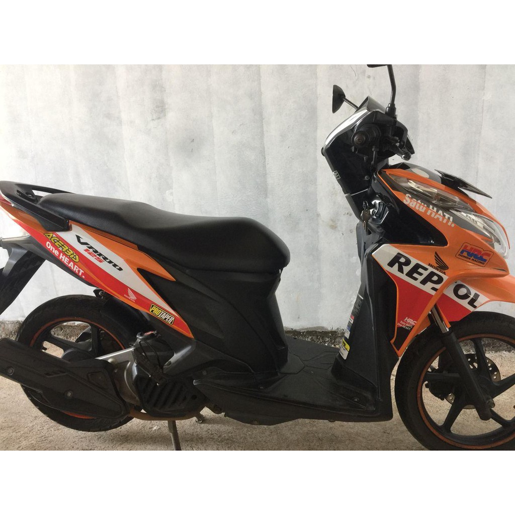 Stiker motor vario 125 2012-2014 repsol