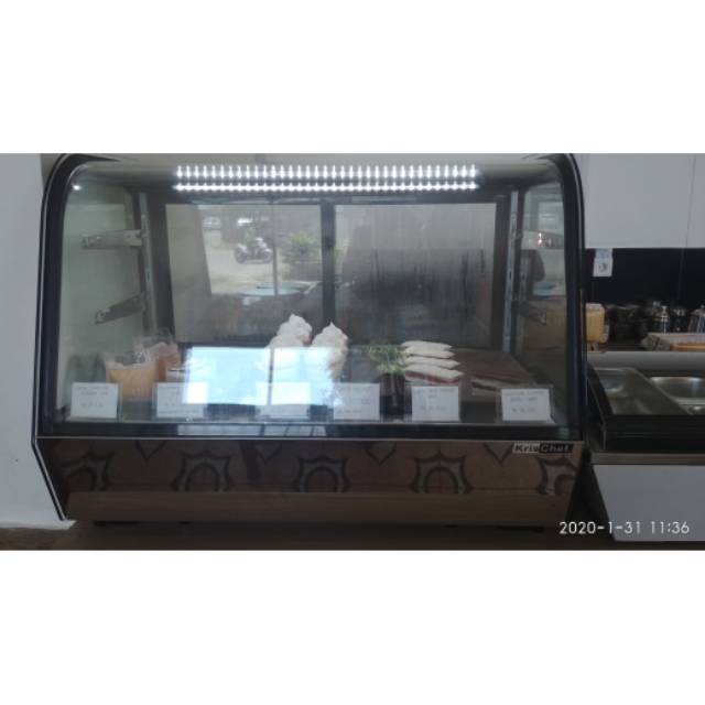 Cake Showcase Dingin / Cold Second (COD)