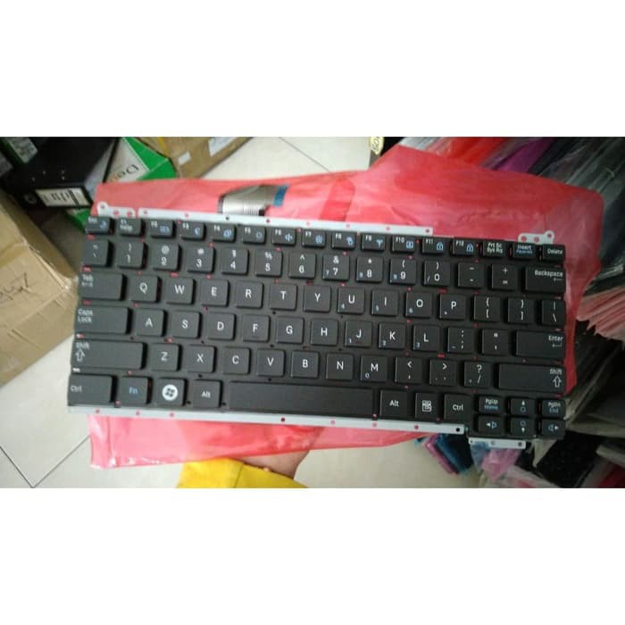Keyboard SAMSUNG NC108, NC110 Black no Top Case t