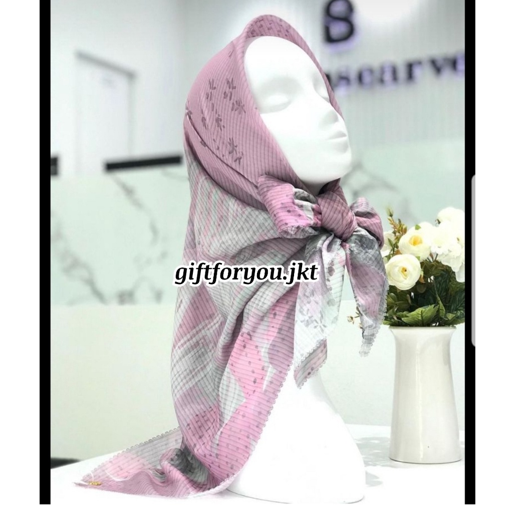 Buttonscarves The Opuntia Voal Square Lilac Original Hijab Kerudung Premium