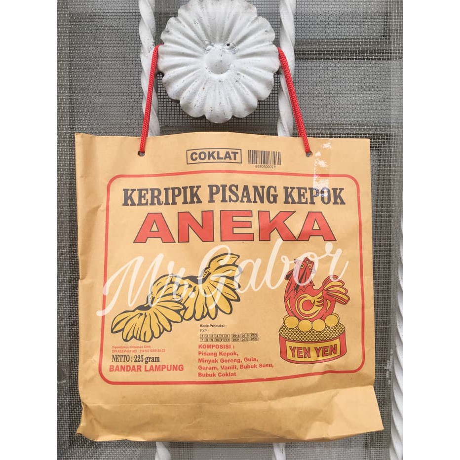 

Keripik pisang kepok aneka yenyen lampung ~ kp65