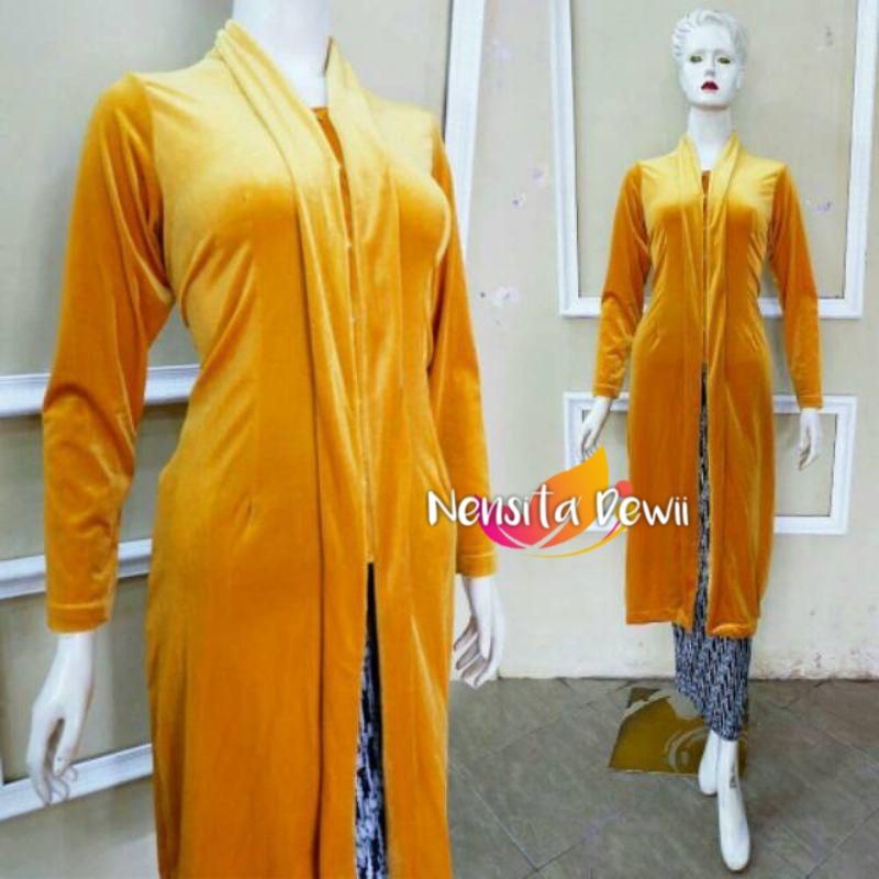 Kebaya Kartini Leher V - Body Panjang / Kebaya Bludru Kartini