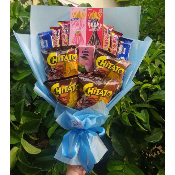 

(B) Buket chiki susu pocky lengkap cantik /paket/bingkisan Snack Ulang Tahun/Ultah/ Wisuda/Kado/Hadiah