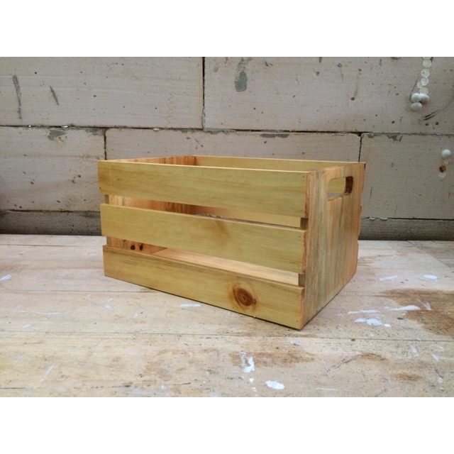 

Kotak kayu / toys box