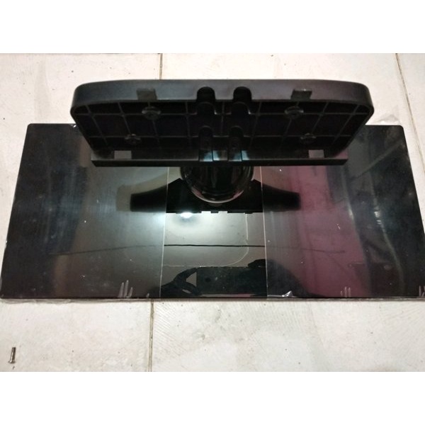 PEDESTAL - STAND TV MEJA - DUDUKAN TV - Kaki Tv LED Samsung 32 inch - UA 32FH4003 AR - 32EH 4003 - 3