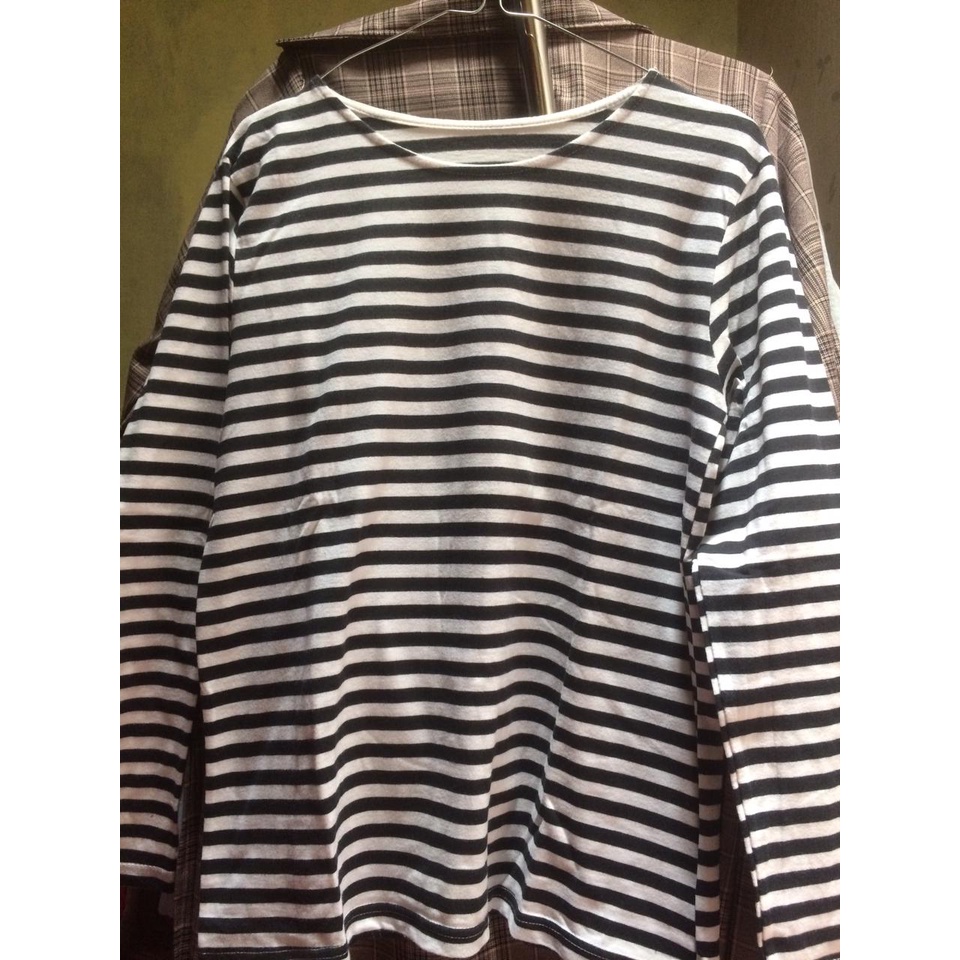 Baju Garis - Garis Hitam Putih / Belang Motif Zebra Preloved