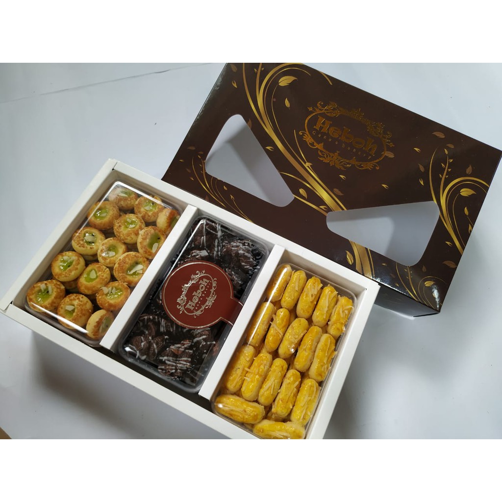 

Paket B Kue Kering Lebaran Premium Isi 3 Toples By Heboh Cookies