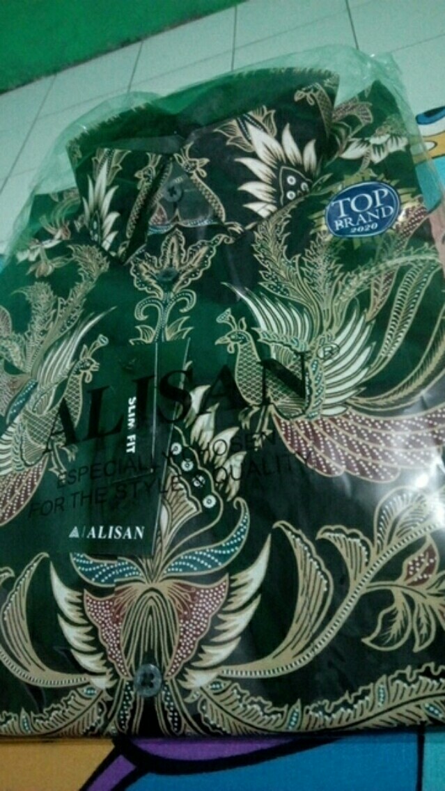Kemeja Batik Alisan Slimfit Motif Baru Lengan Pendek