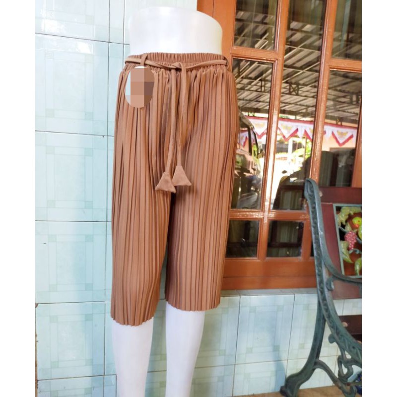 Celana Kulot Plisket Pendek 7 8 Premium