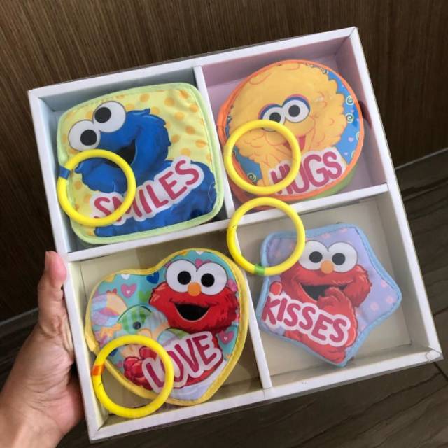 Sesame Street Baby Soft Book Gift Set
