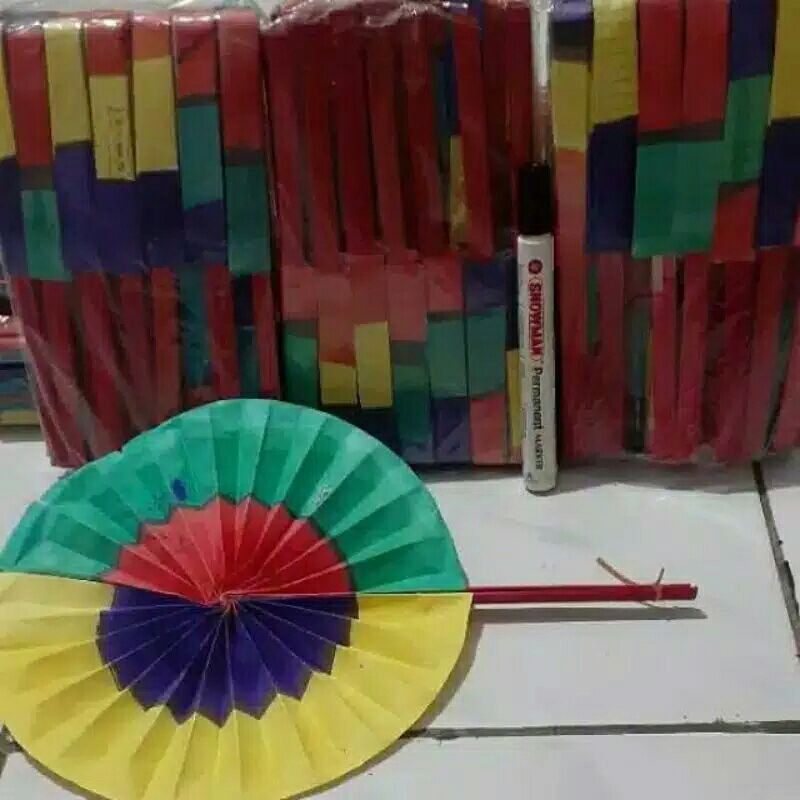 20pcs mainan kipas warna murah
