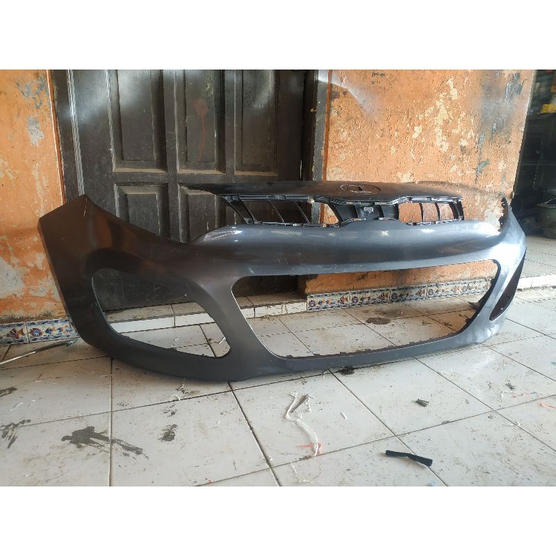 bumper depan kia rio 2012