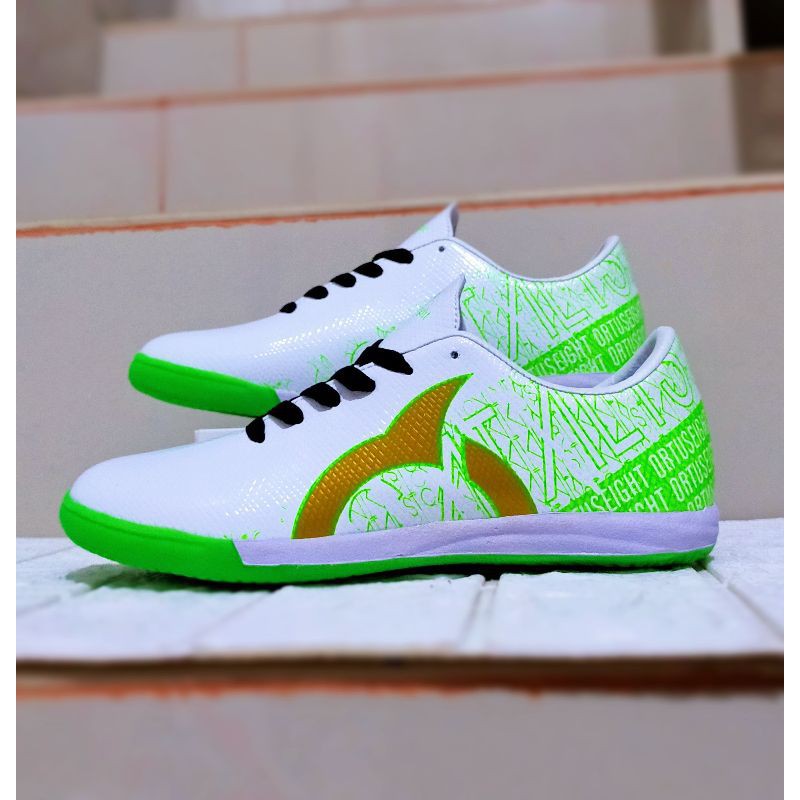 Sepatu Futsal Ortus size 35-38
