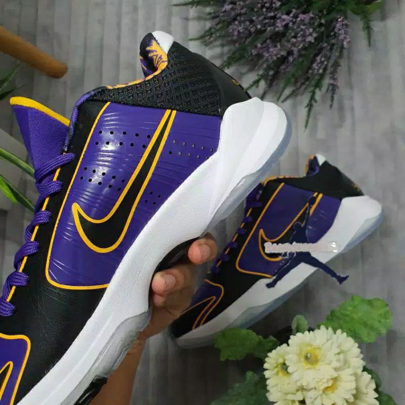 NIKE ZOOM KOBE 5 PROTRO LAKERS