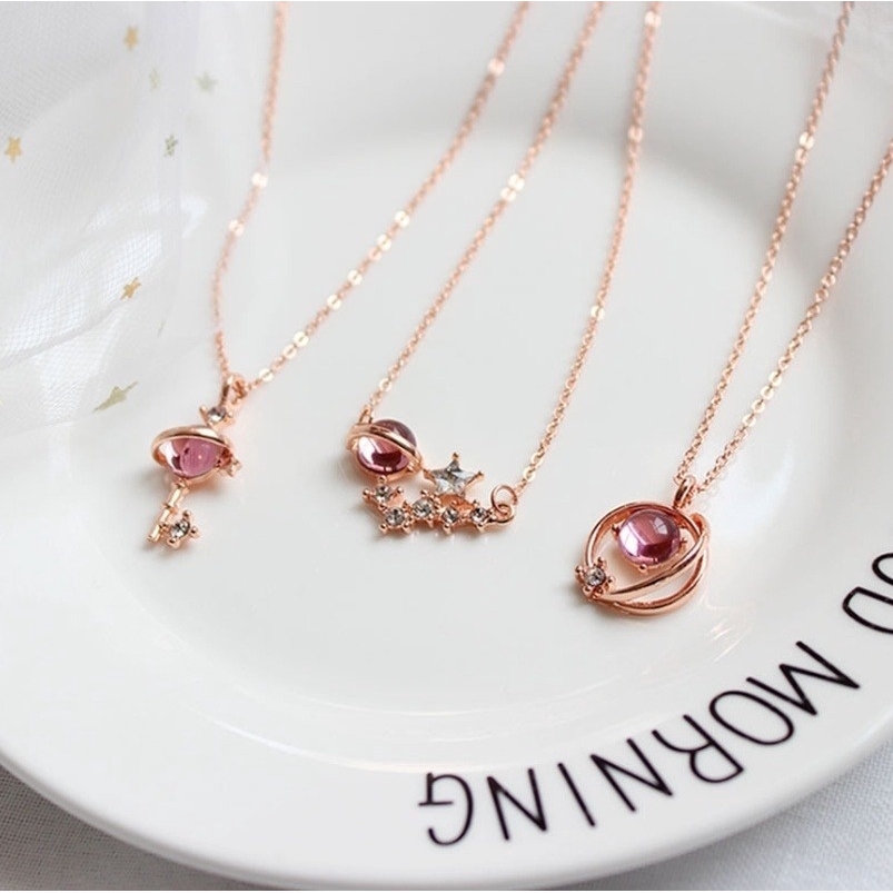 Kalung Rantai Dengan Liontin Kaca Motif Langit Berbintang Warna Pink