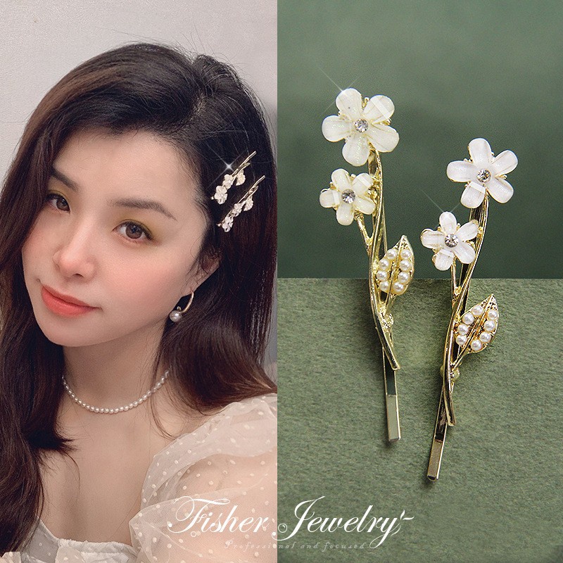 1pc Jepit Rambut Bentuk Bunga Aksen Mutiara Bahan Alloy Gaya Korea