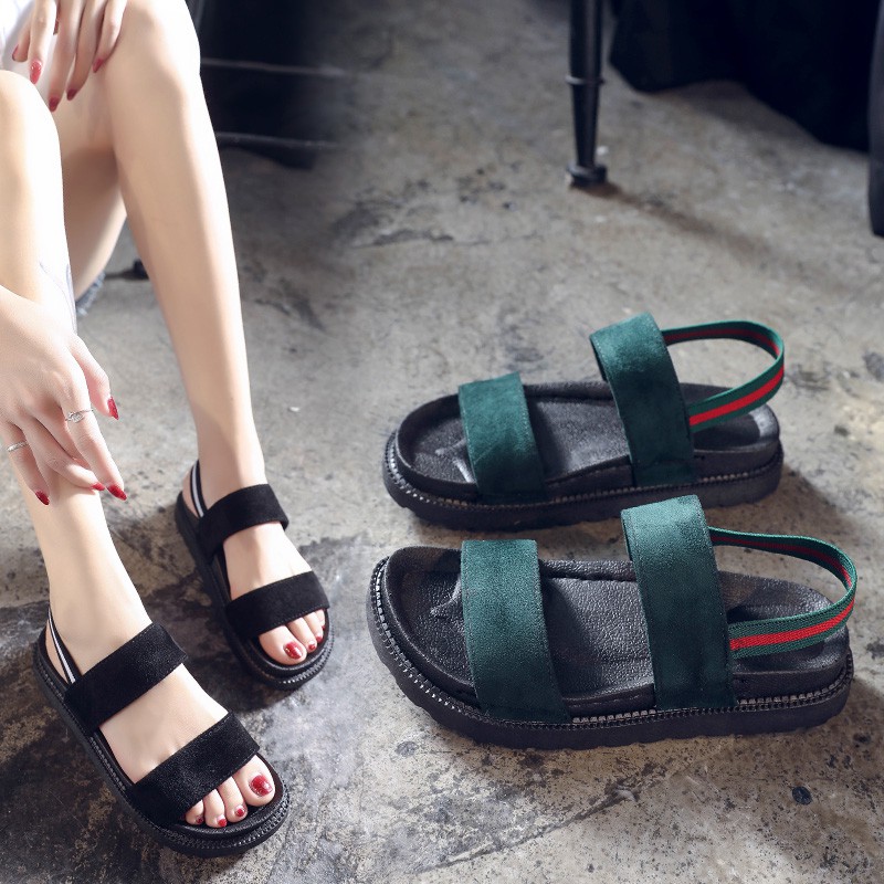  Model fashion model sandal yang tampil makin modern dan modis kini menjadi salah satu jen Ide Penting 37+ Sandal Pria Warna Hijau