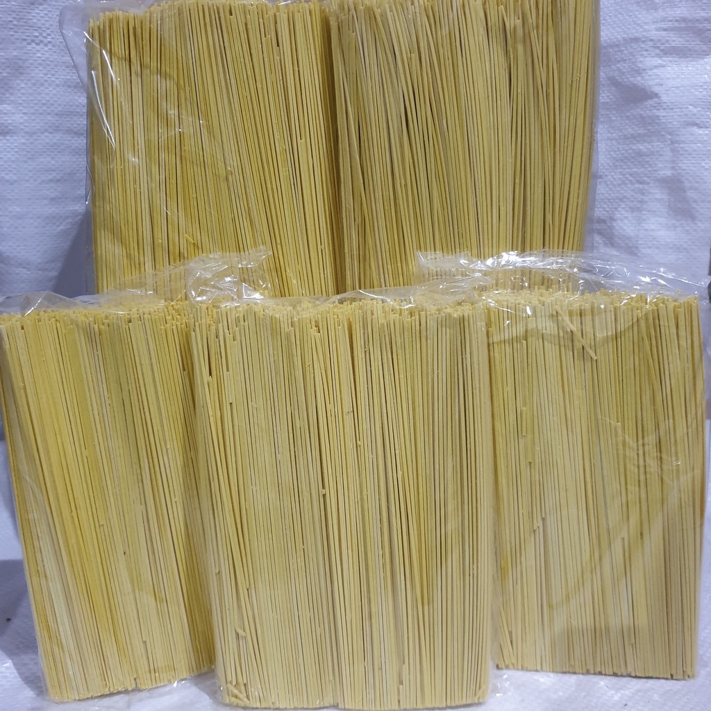 

[Pack] Mentahan Mie Lidi / Mie Jepang Makanan Cemilan Berat Bersih 400 g