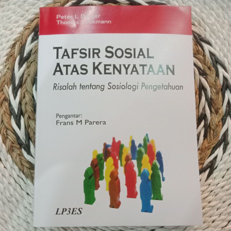 tafsir sosial atas kenyataan