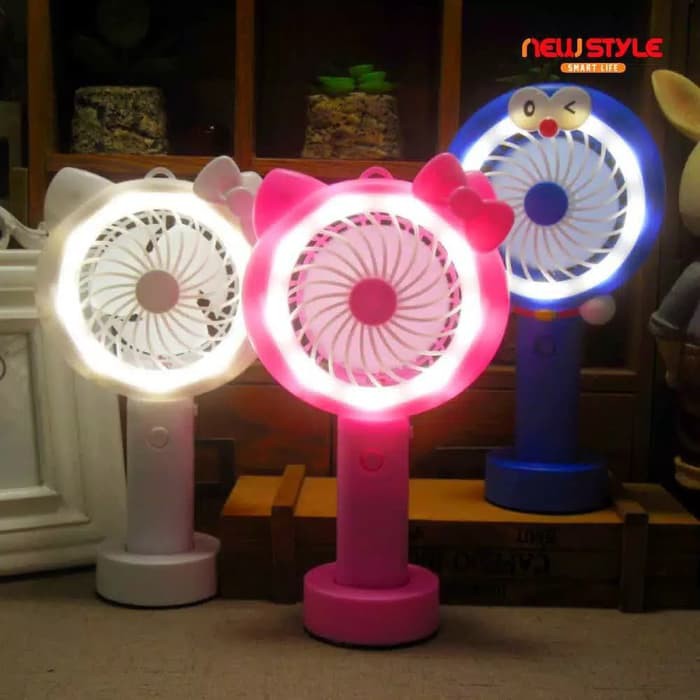 Kipas Angin Genggam Portable Doraemon Hello Kitty LED / Hand Mini Fan Karakter