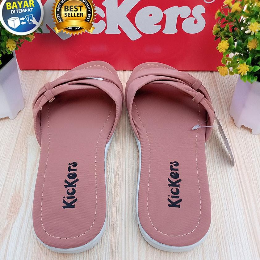 Dijamin Miring harga.. PROMO 4.4 MEGA SALE  SANDAL WANITA DEWASA SLOP KICKERS SALEM EMPUK NYAMAN DIP