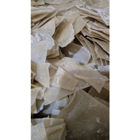 

KRUPUK MENTAH 500gram - KRUPUK BERAS - KRUPUK PULI - PULI