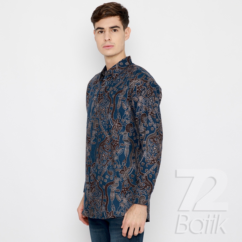 BATIK PRIA LENGAN PANJANG Kemeja Hem Slimfit Premium Motif Burung Asmat Warna Biru Hitam 721028 CAP 72 - Baju Kemeja Atasan Pakaian Setelan Batik Pria Cowok Laki Laki Remaja Keluarga Kantor Lengan Panjang Modern Slimfit Slim Fit Premium Kekinian