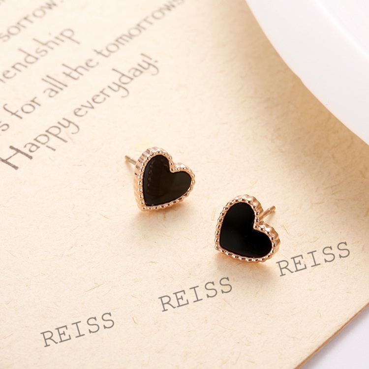 Black Peach Heart Earrings Titanium Steel Korean Fashion 18K Gold Plated Girls' Earrings