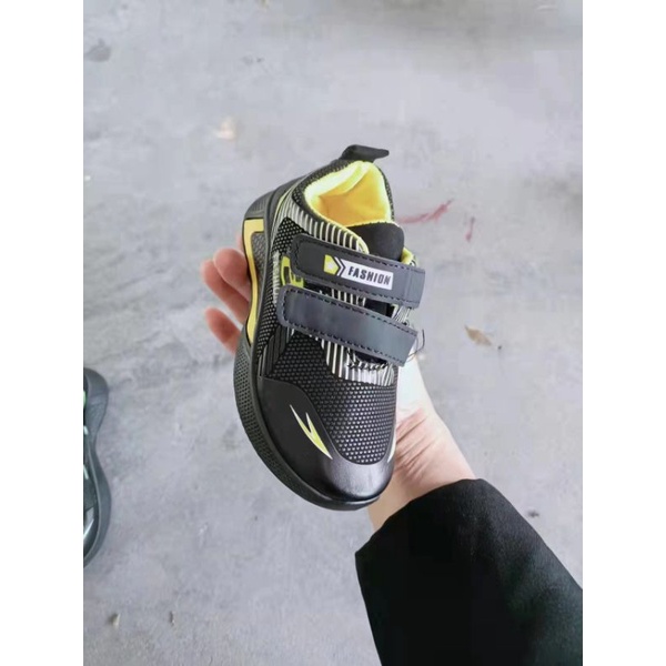 2022 baru sepatu sekola anak Sepatu kets kasual sepatu sneaker