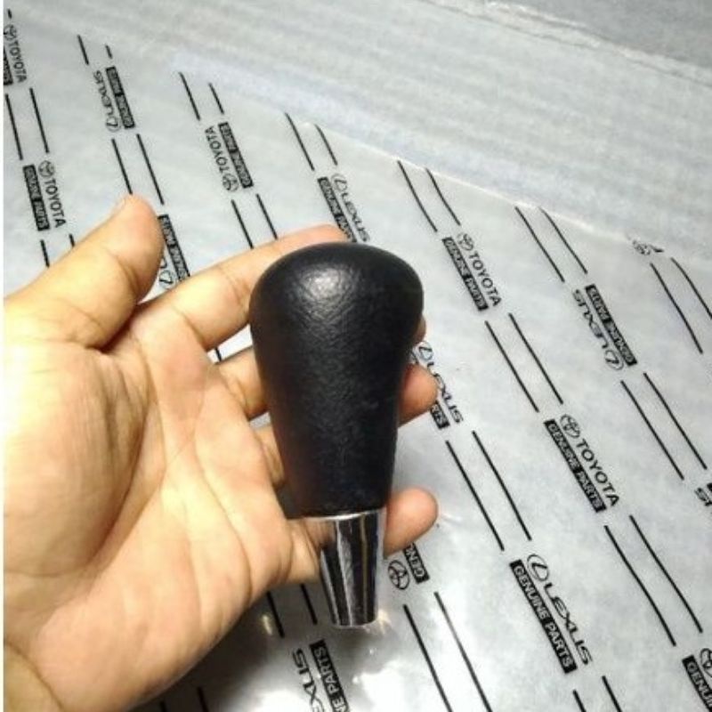 SHIFT KNOB PERSNELING INNOVA DAN FORTUNER MATIC