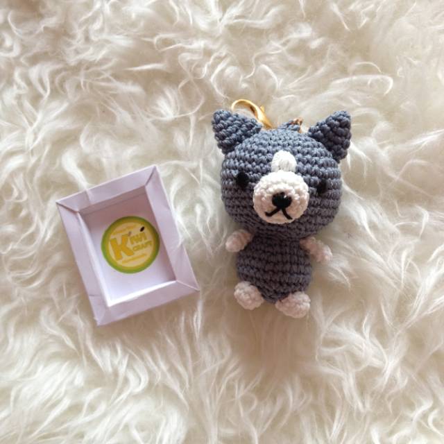 Boneka rajut anjing husky