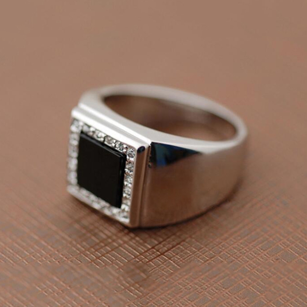 Cincin Kawin Baja Titanium Perak Berlian Kristal Hitam Pesona Fashion Perhiasan Pria Wanita Silver Rings