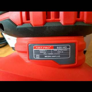 Mesin amplas kayu 180W sander square orbital NRT pro 920HD