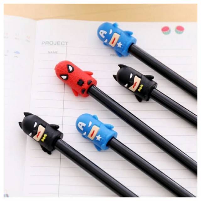 

Pulpen Gel Superhero Batman, Spiderman & Captain America