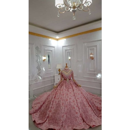 gaun pengantin pink