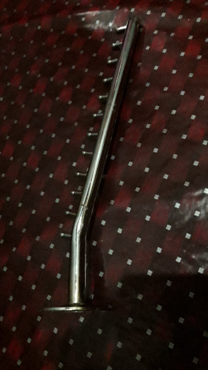 Hanger Dinding Suling 12 Mata