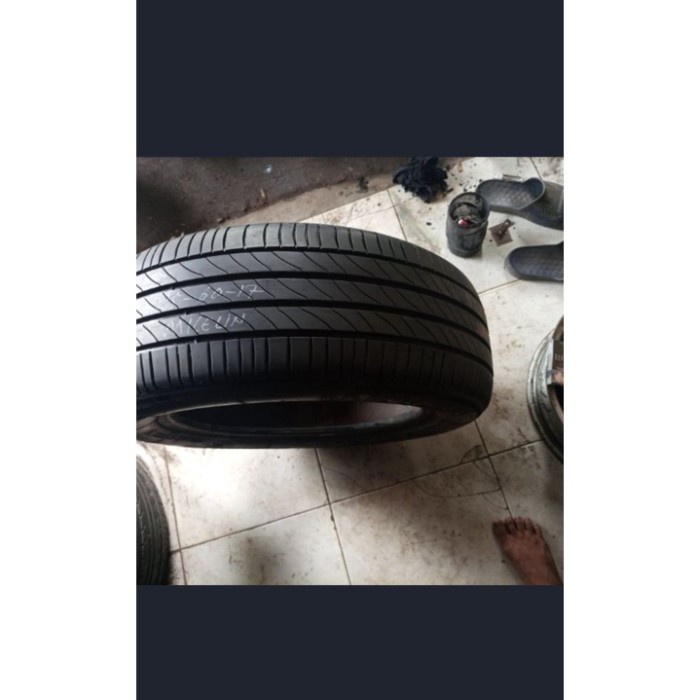 BAN MOBIL SECOUND 225/60 R17 BAN TUBELES.