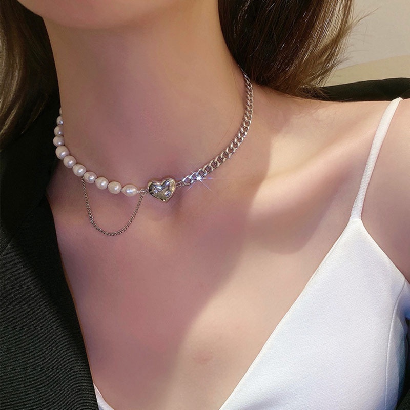 YEEZII Retro Pearl Chain Necklaces Heart Pendant Silver Choker Necklace Multilayer Necklace for Women Accessories Jewelry