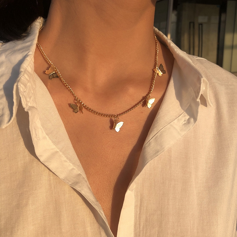 Kalung Rantai Choker Hias Liontin Kupu-Kupu Bintang Bahan Logam Warna Emas Perak Gaya Bohemian Untuk Wanita