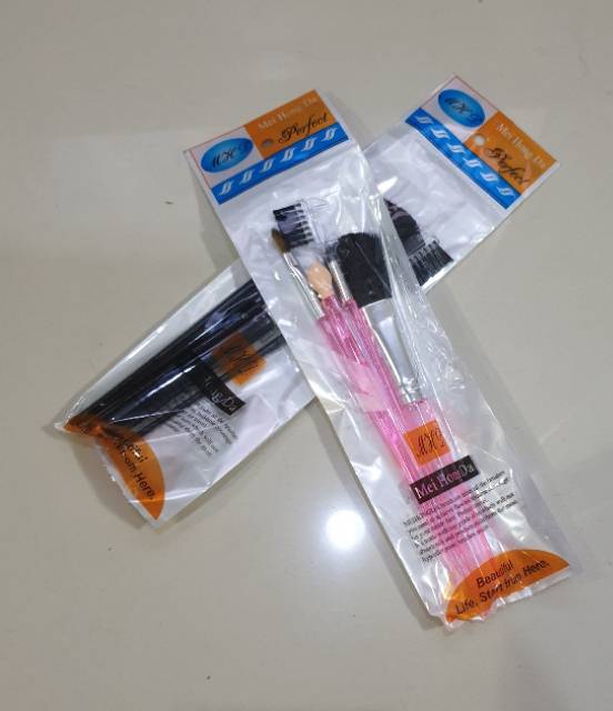 KUAS MAKE UP SET ISI 5 / MAKE UP BRUSH SET