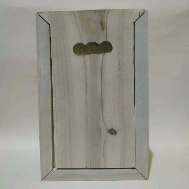 Kotak Kayu Buat tempat Penyimpanan atau kiriman Barang