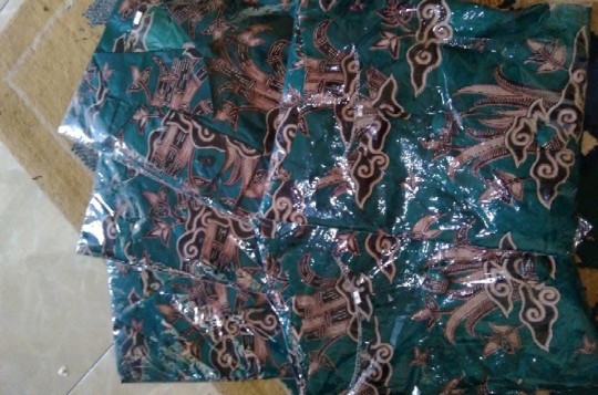 Batik Couple.set Kemeja  Tunik.kemeja Kantoran.kemeja Kondangan