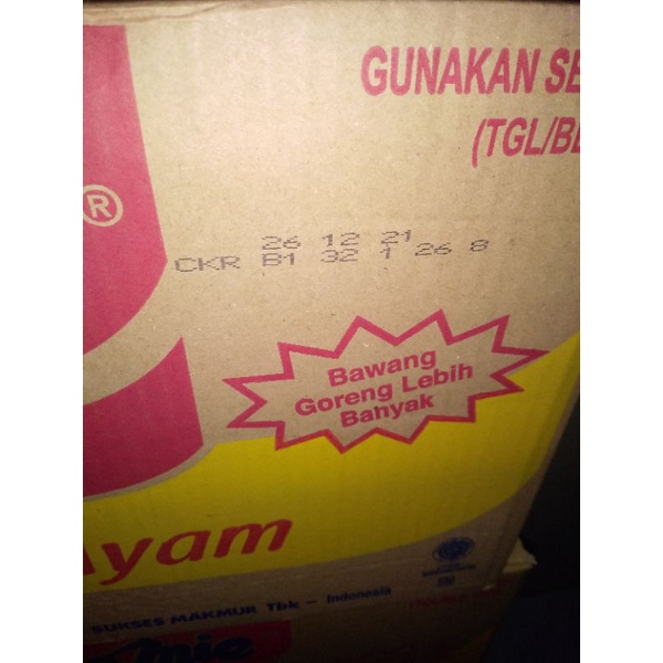 

indomie kari ayam 1 dus